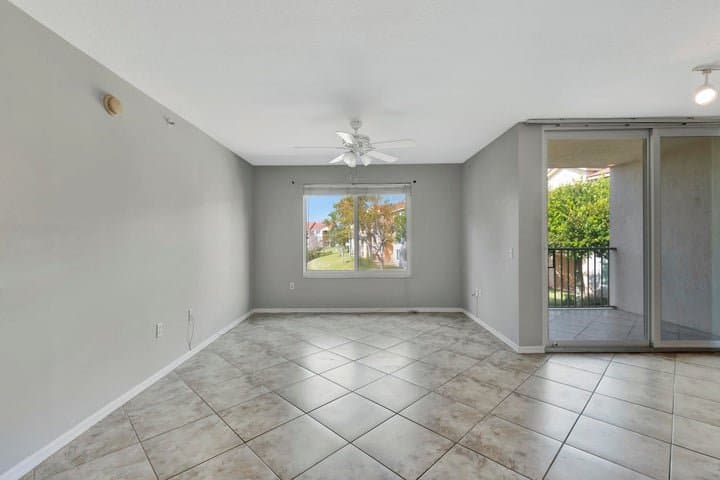 Boynton Beach Condo: 116 Villa Circle 116