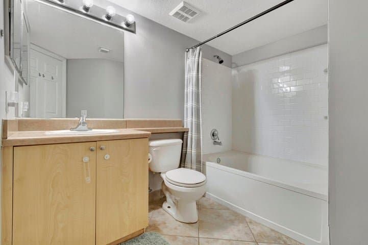 Boynton Beach Condo: 116 Villa Circle 116
