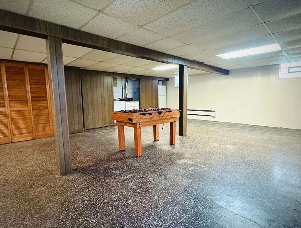 Pittsburgh House: 4021 Portman Ave