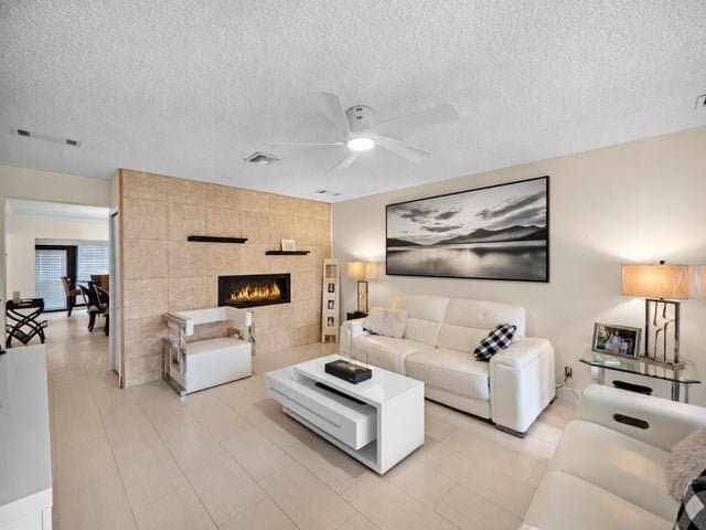 Boynton Beach Condo: 4751 Storkwood Way Apt B