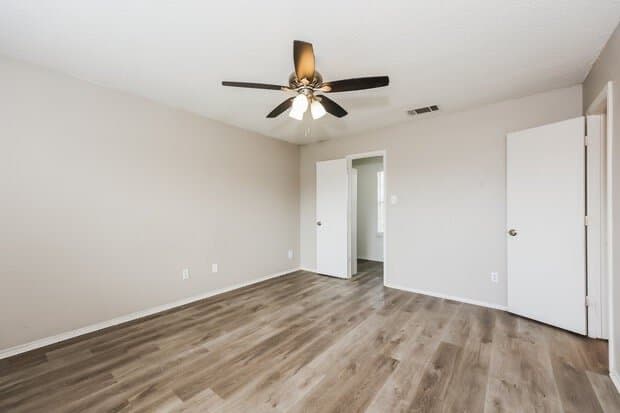 Stone Mountain House: 806 Mountain View Run