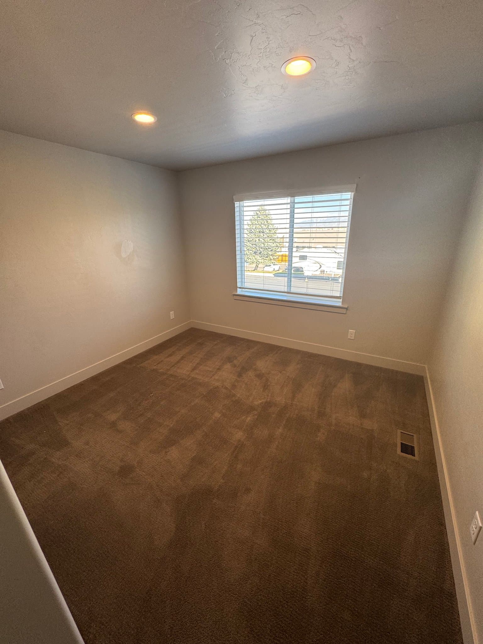 Spanish Fork Townhome: 904 E 600 N