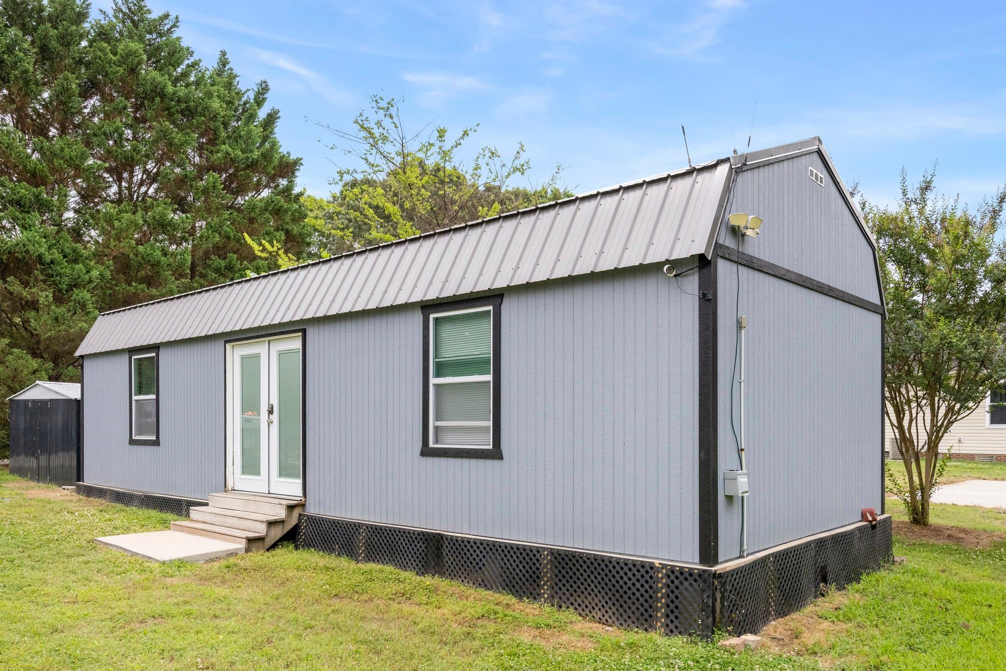 Monroe House: 2801 Sweetgrass Ln