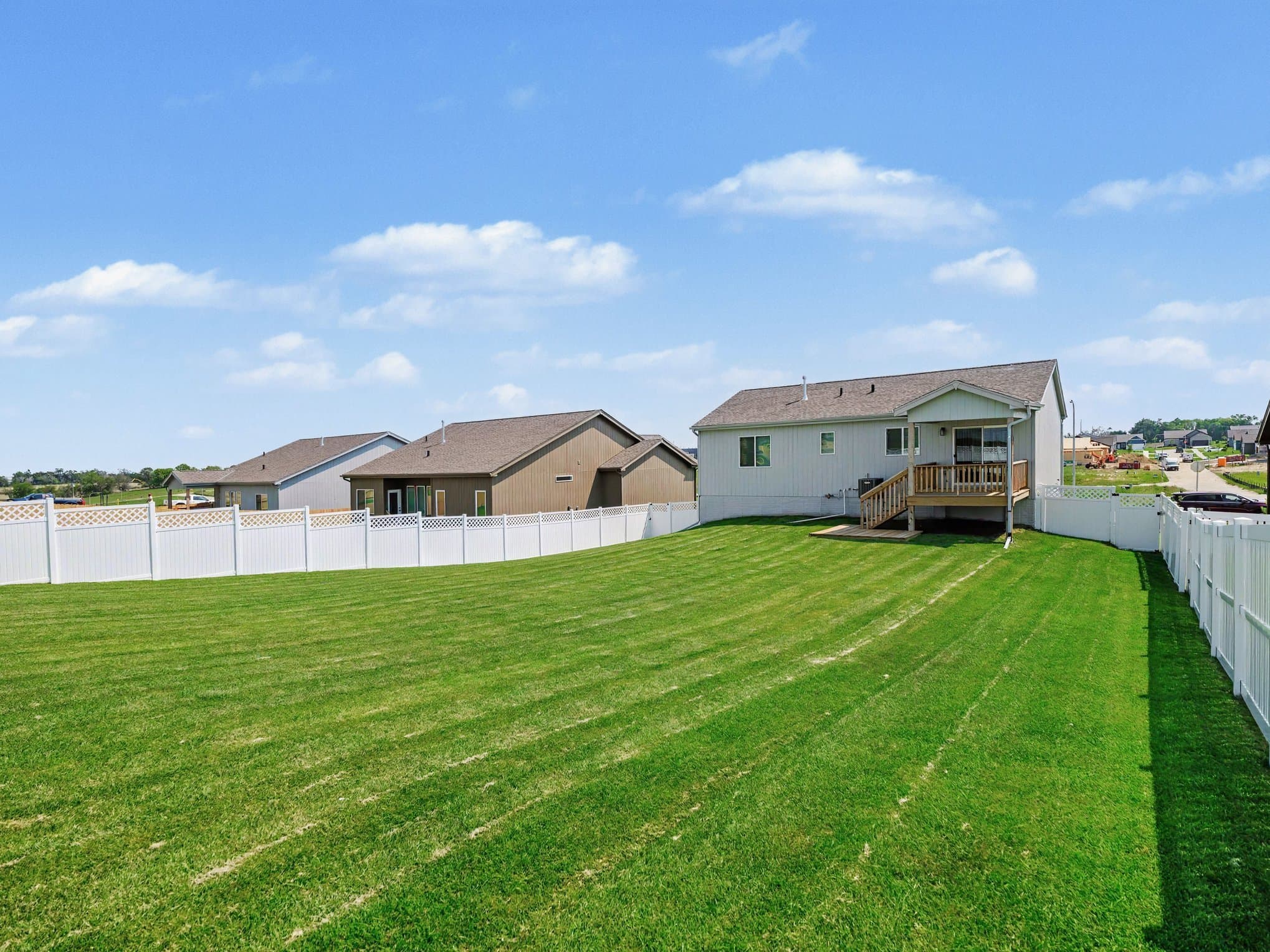 Elkhorn House: 18616 Mary St
