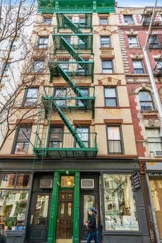 SoHo Apartment: 105 Thompson Street