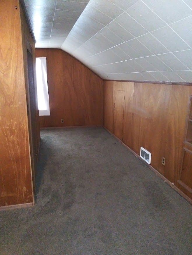 Detroit House: 19767 Blackstone St