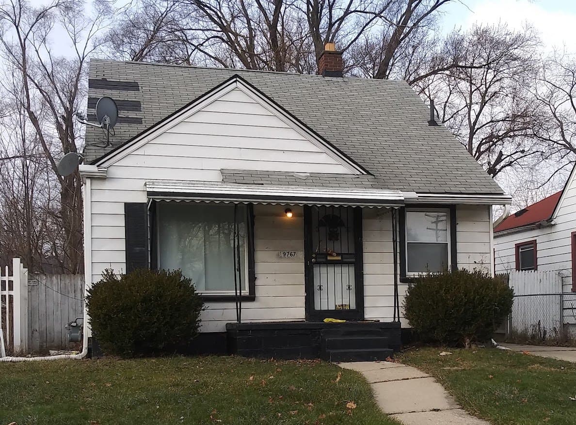 Detroit House: 19767 Blackstone St