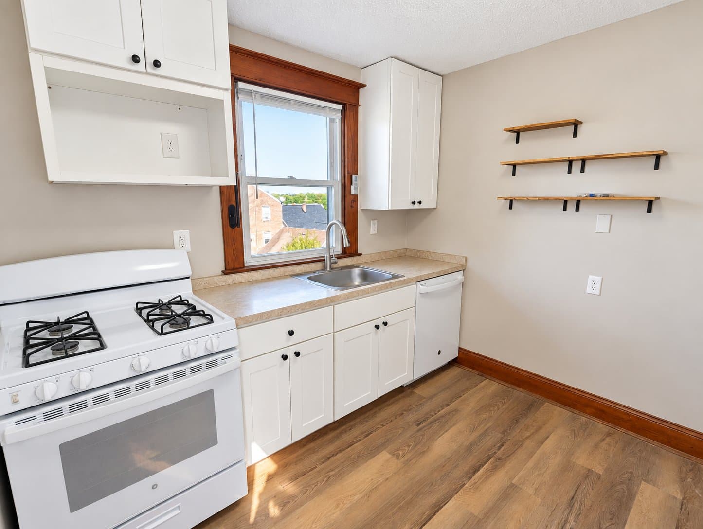 Halethorpe Multiplex: 1236 Maple Ave