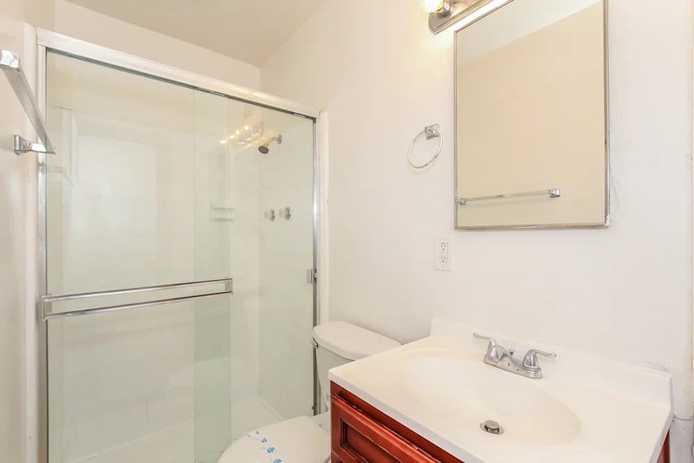 Phoenix House: 8834 N 29th Ave