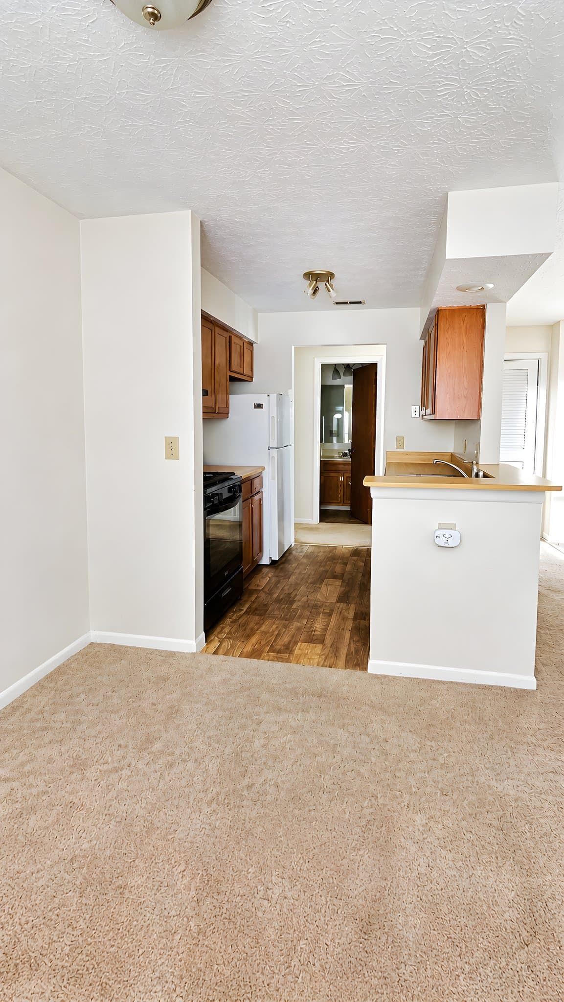 Columbus Condo: 2196 hedgerow Rd.