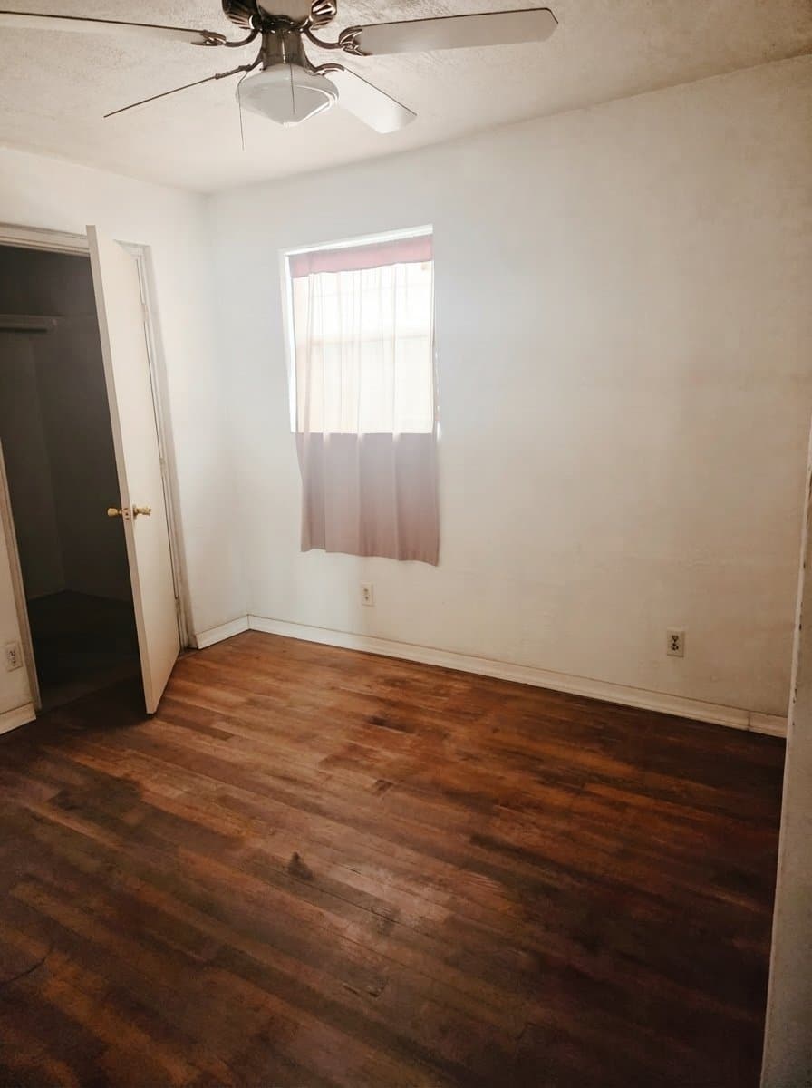 El Paso Multiplex: 558 Schwabe St