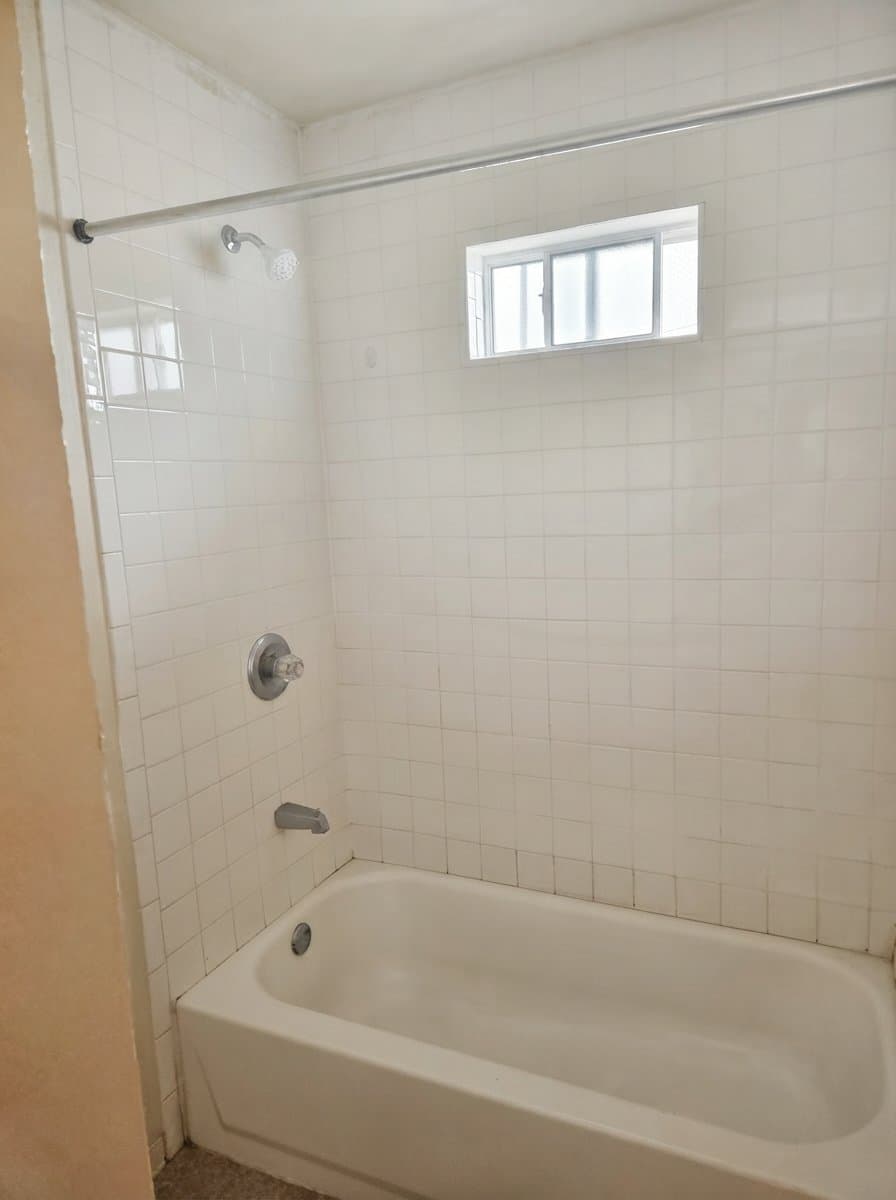 El Paso Multiplex: 558 Schwabe St