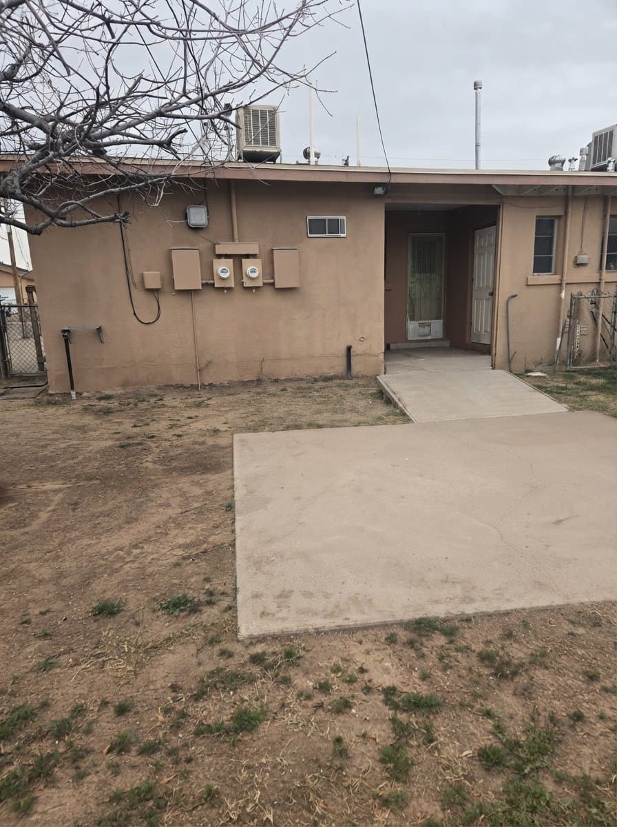 El Paso Multiplex: 558 Schwabe St