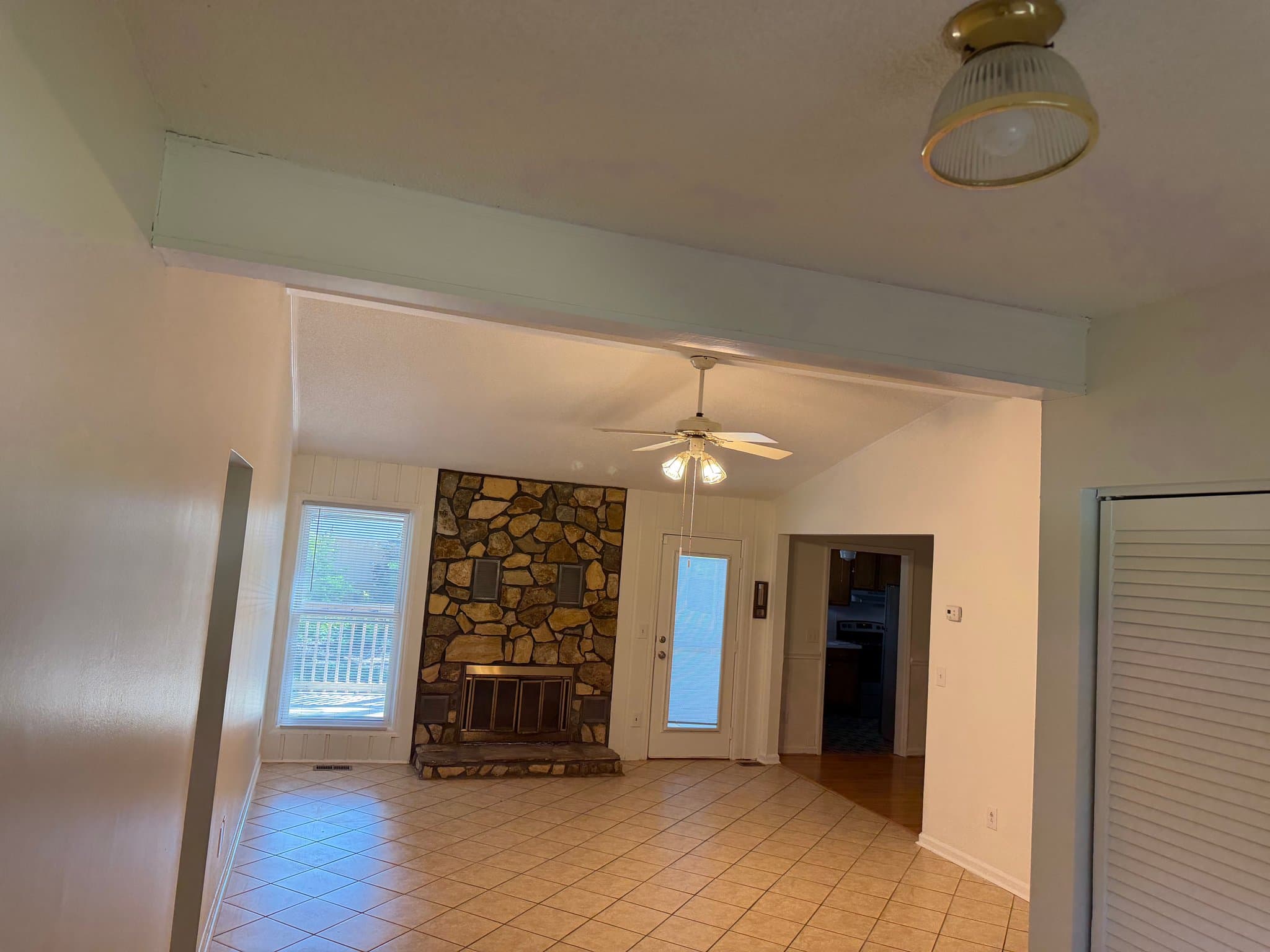 Charlotte House: 7814 Hickory Hollow Lane