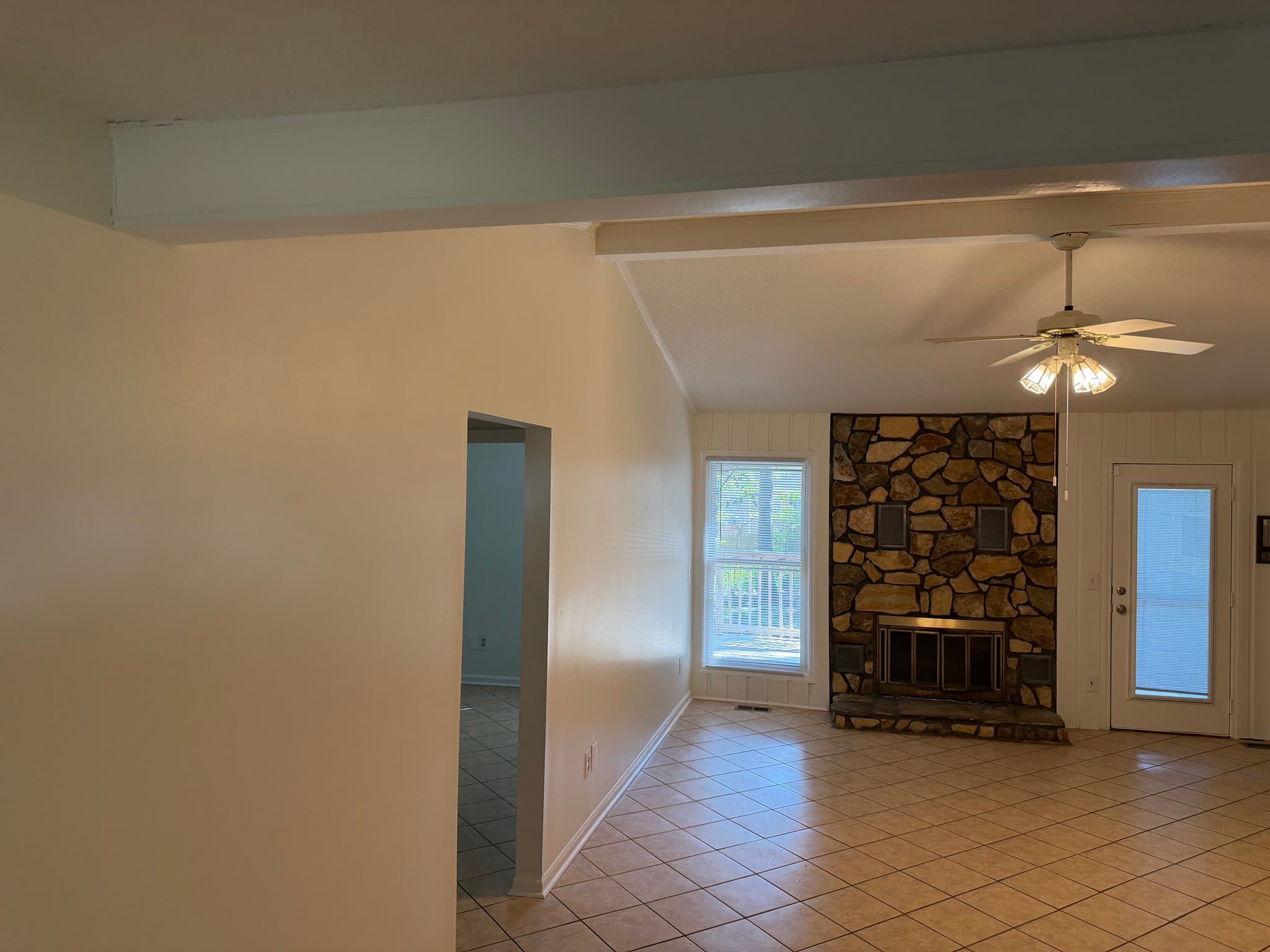 Charlotte House: 7814 Hickory Hollow Lane