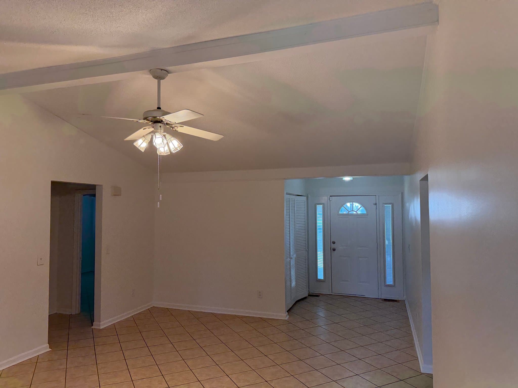 Charlotte House: 7814 Hickory Hollow Lane
