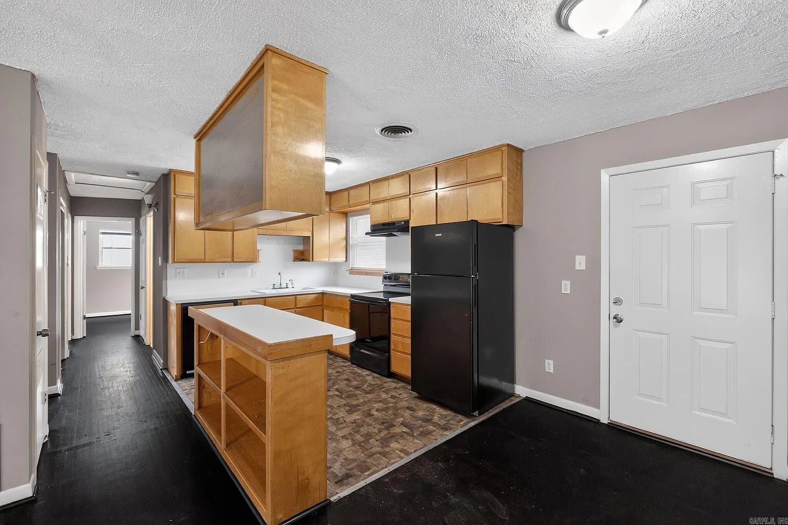 North Little Rock House: 505 E Bethany Rd