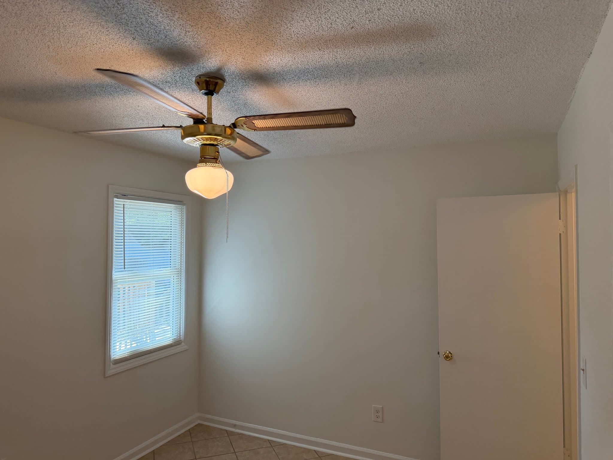 Charlotte House: 7814 Hickory Hollow Lane