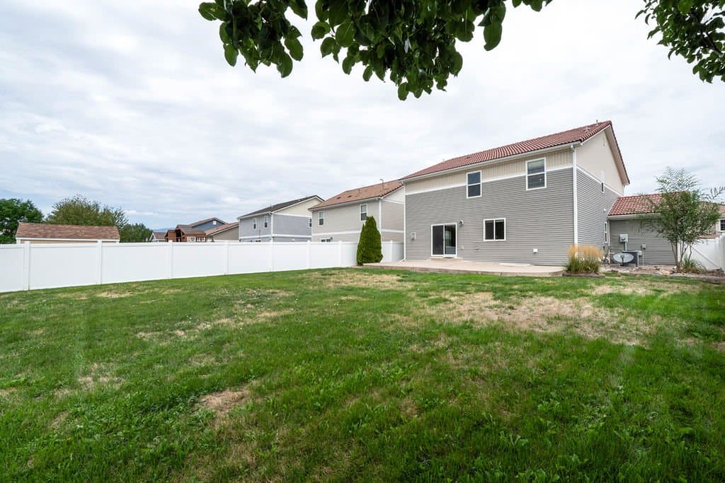 Fountain House: 7935 Campground Dr