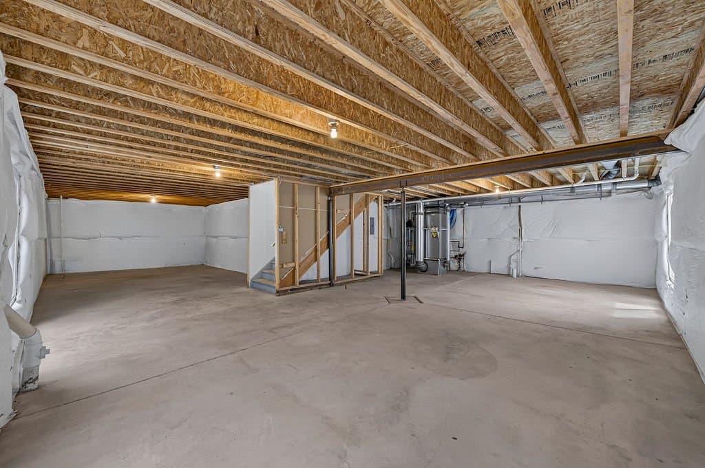 Fountain House: 7935 Campground Dr