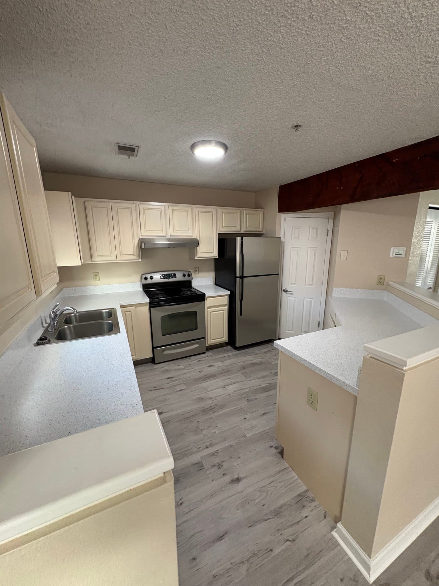 Boulder Townhome: 630 Walden Cir
