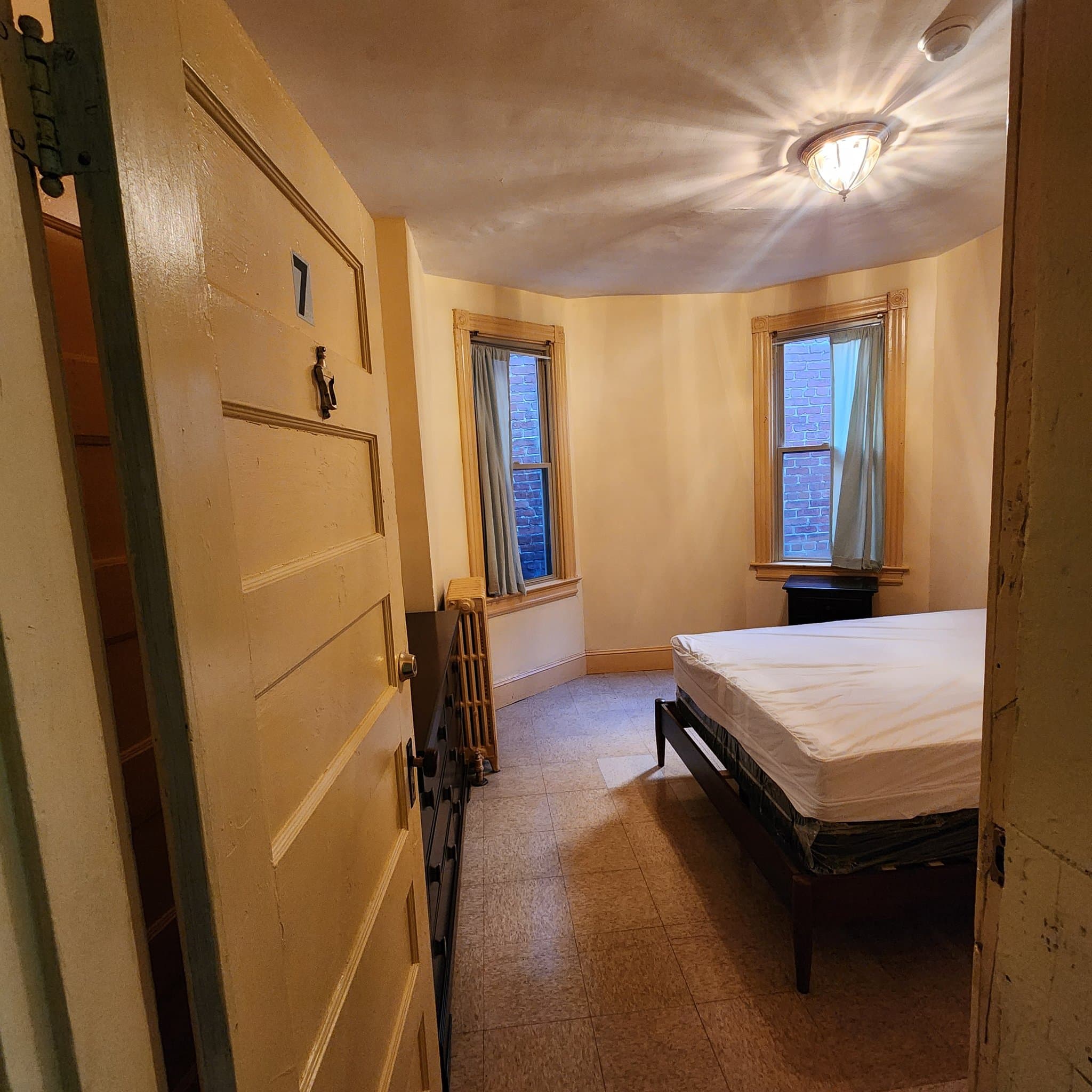 Washington Single Room: 1737 North Capitol St NE