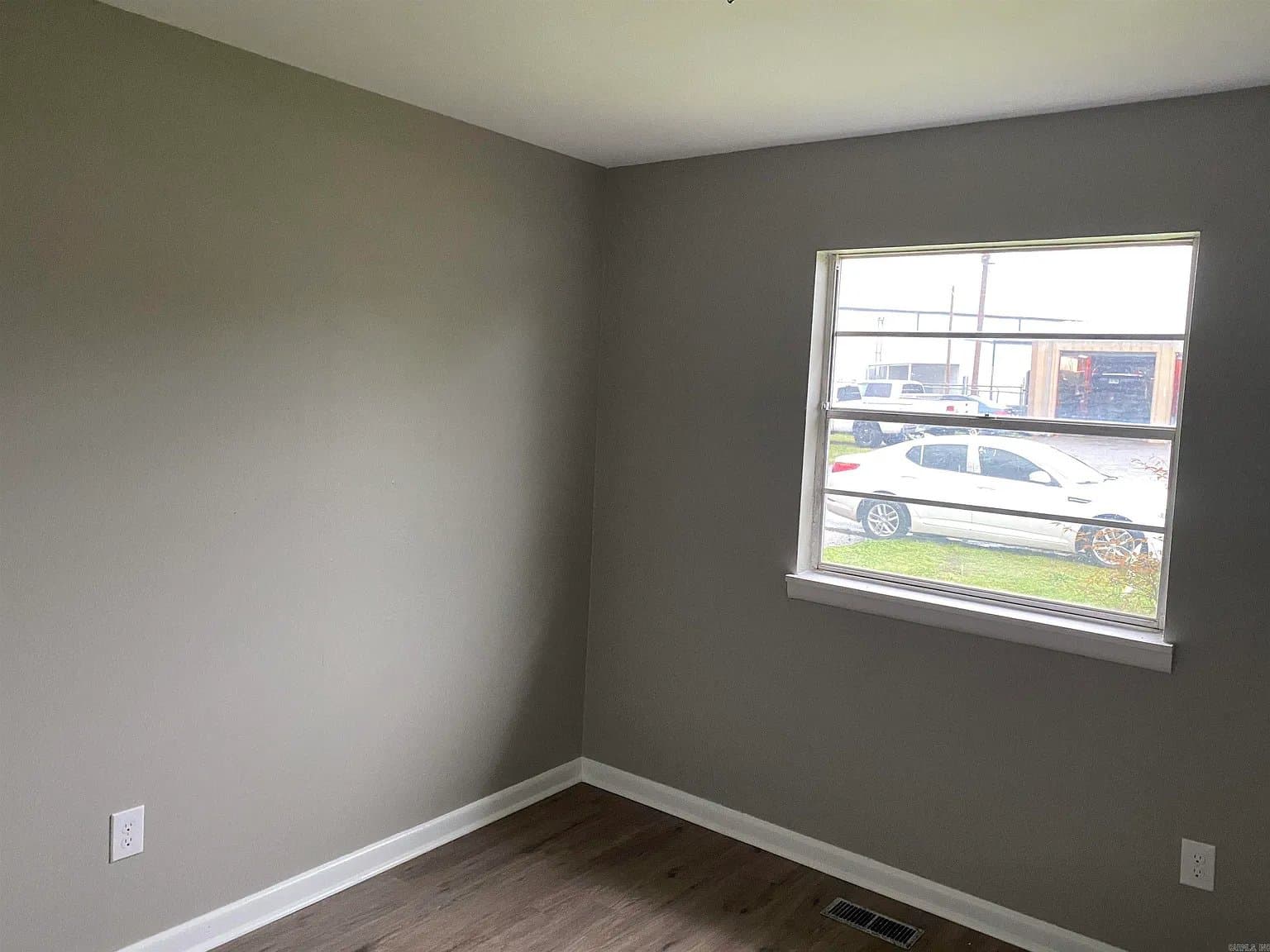 North Little Rock House: 1510 W 38th St