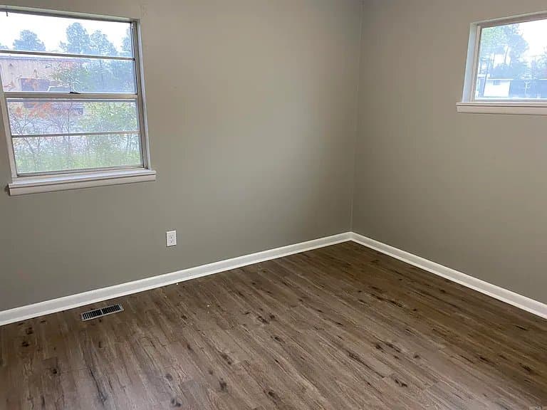 North Little Rock House: 1510 W 38th St