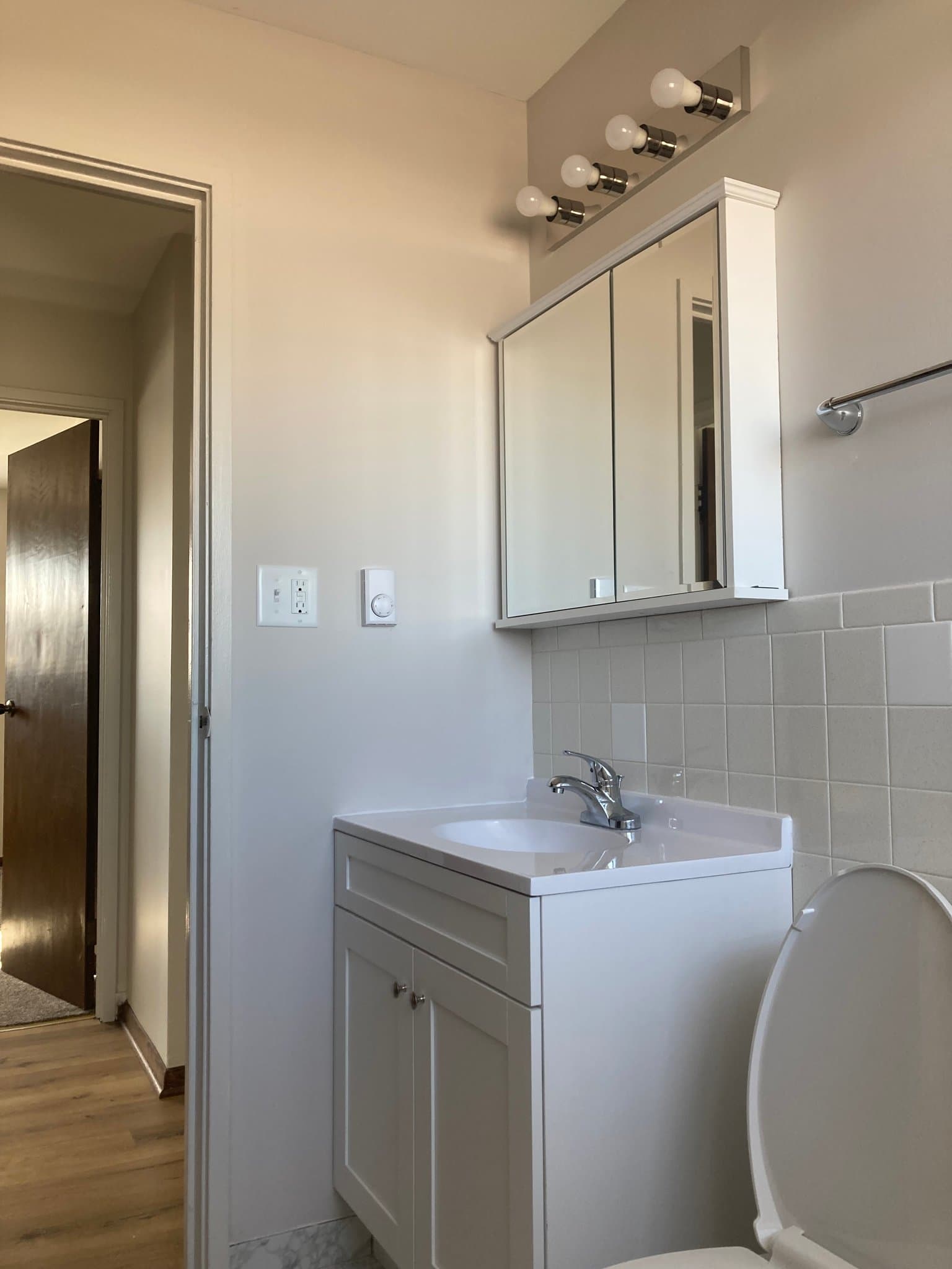 Chicago Apartment: 6216 W 65th St