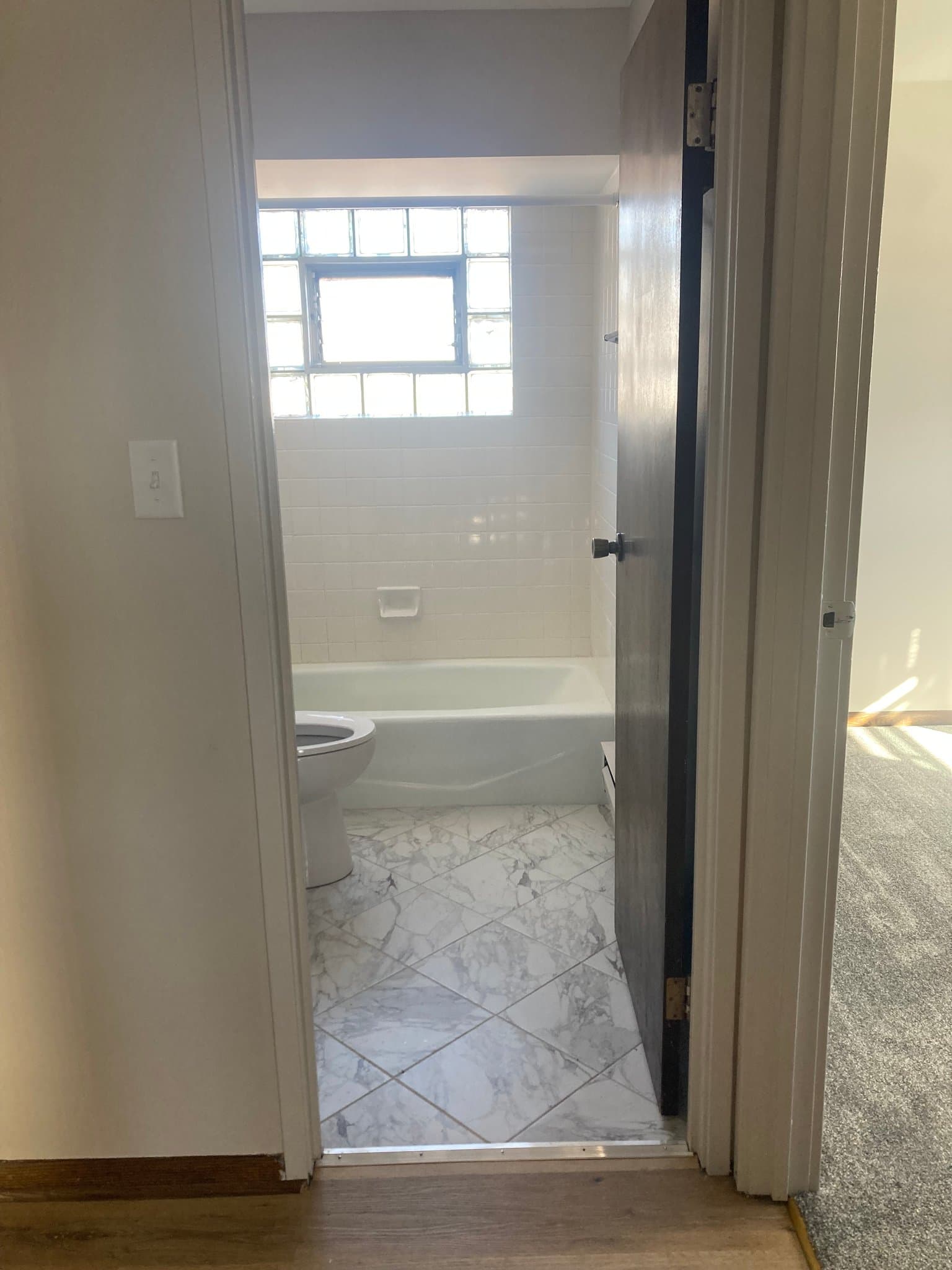 Chicago Apartment: 6216 W 65th St