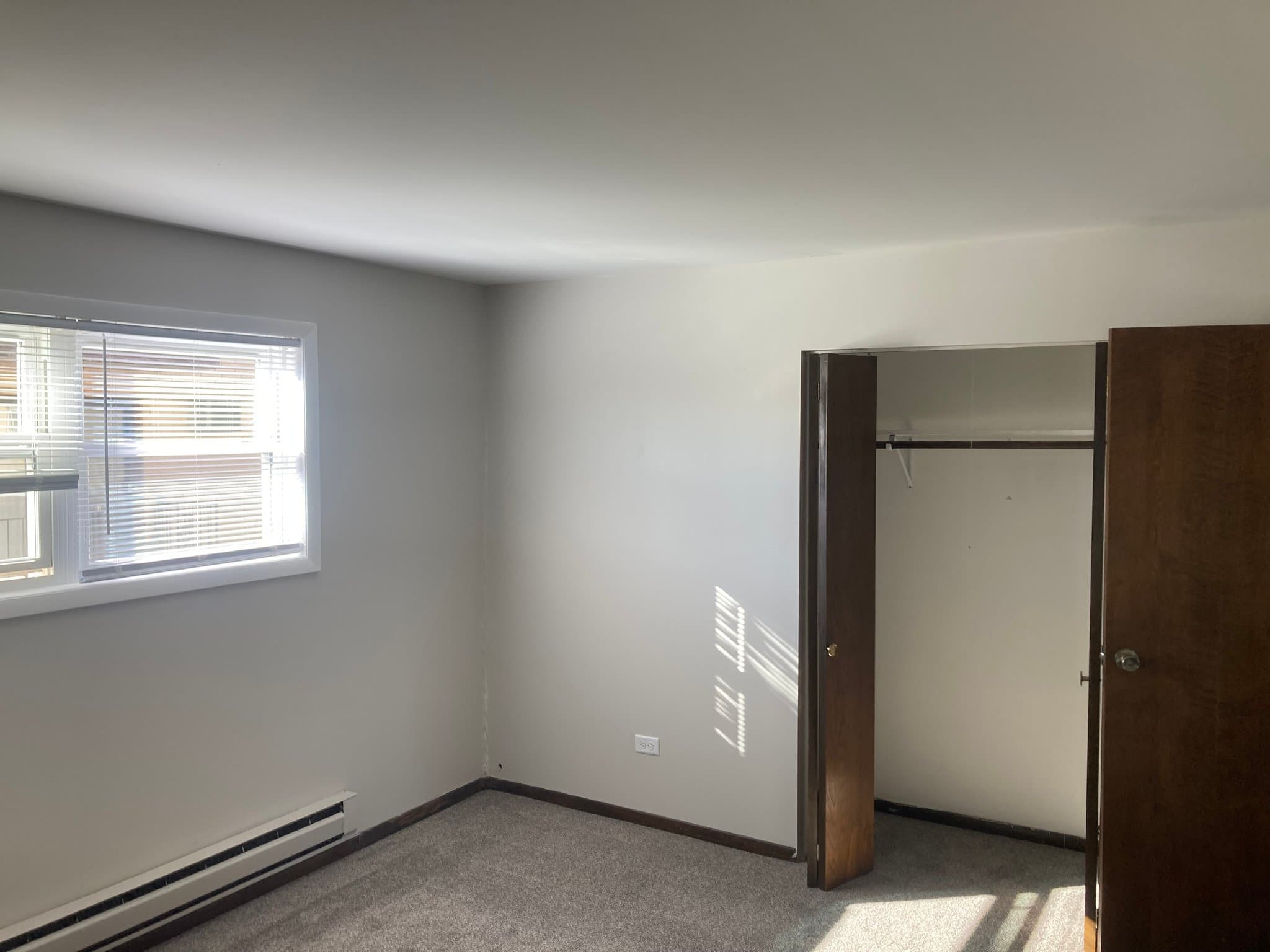 Chicago Apartment: 6216 W 65th St