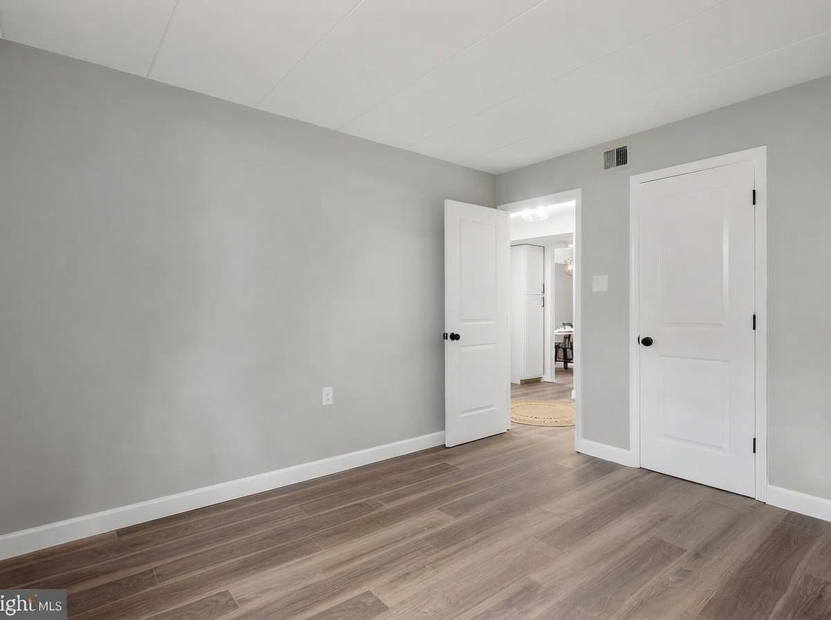 Leesburg Condo: 125J Clubhouse Dr SW