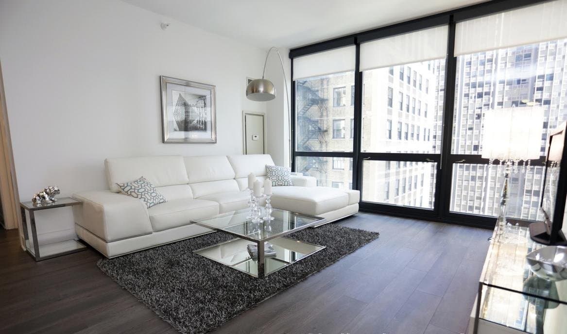 Chicago Condo: 179 North Wabash Avenue
