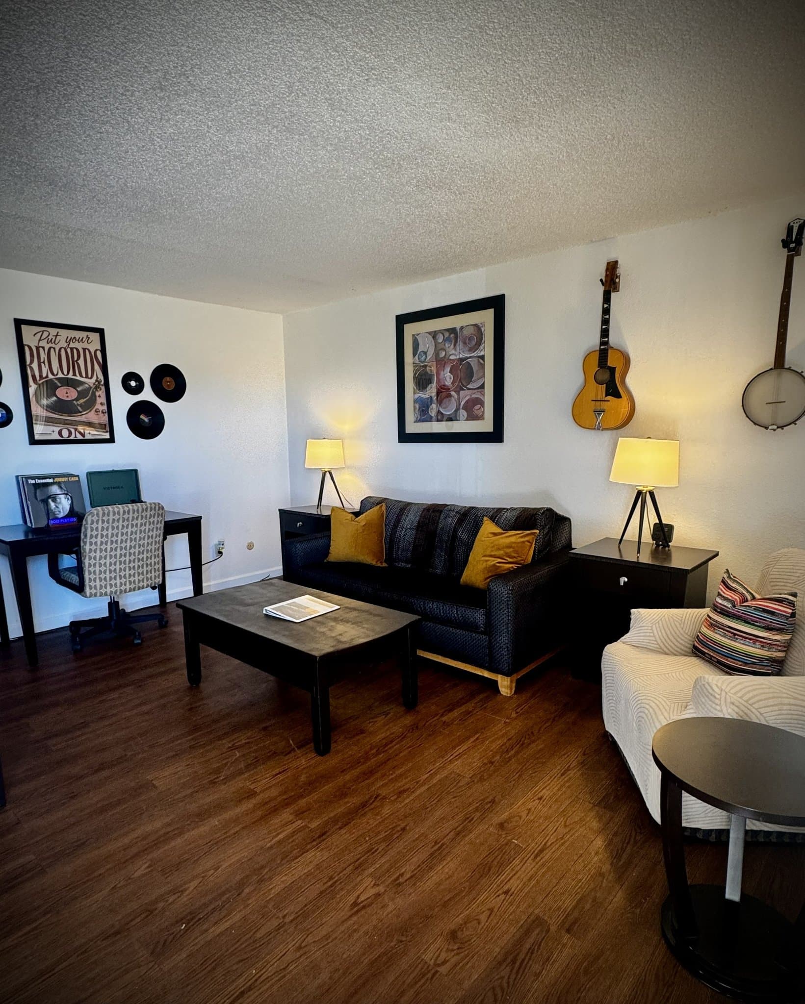 Rock Springs House: 1209 Country Lane Rd