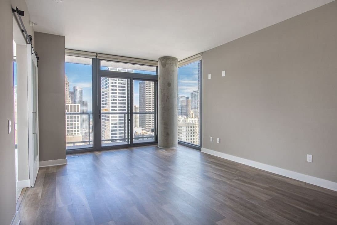 Chicago Condo: 13 East Illinois Street