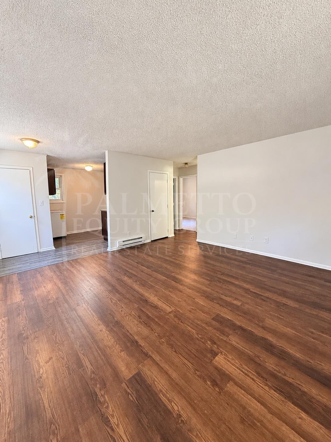 Greensboro House: 1304 Cartwright Dr