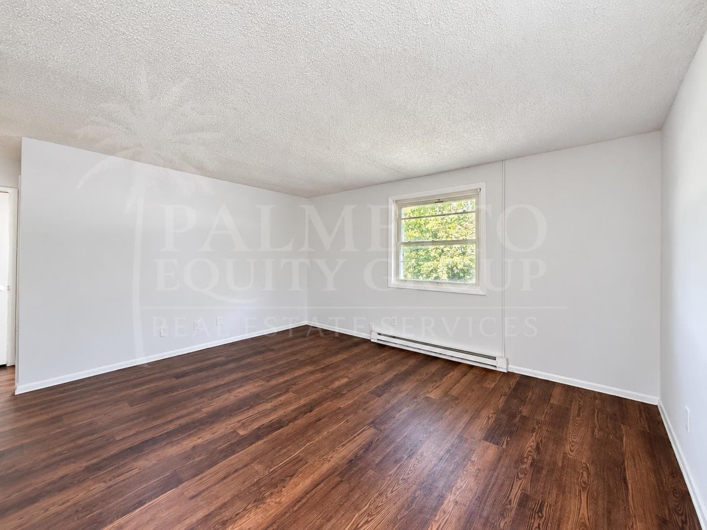 Greensboro House: 1304 Cartwright Dr