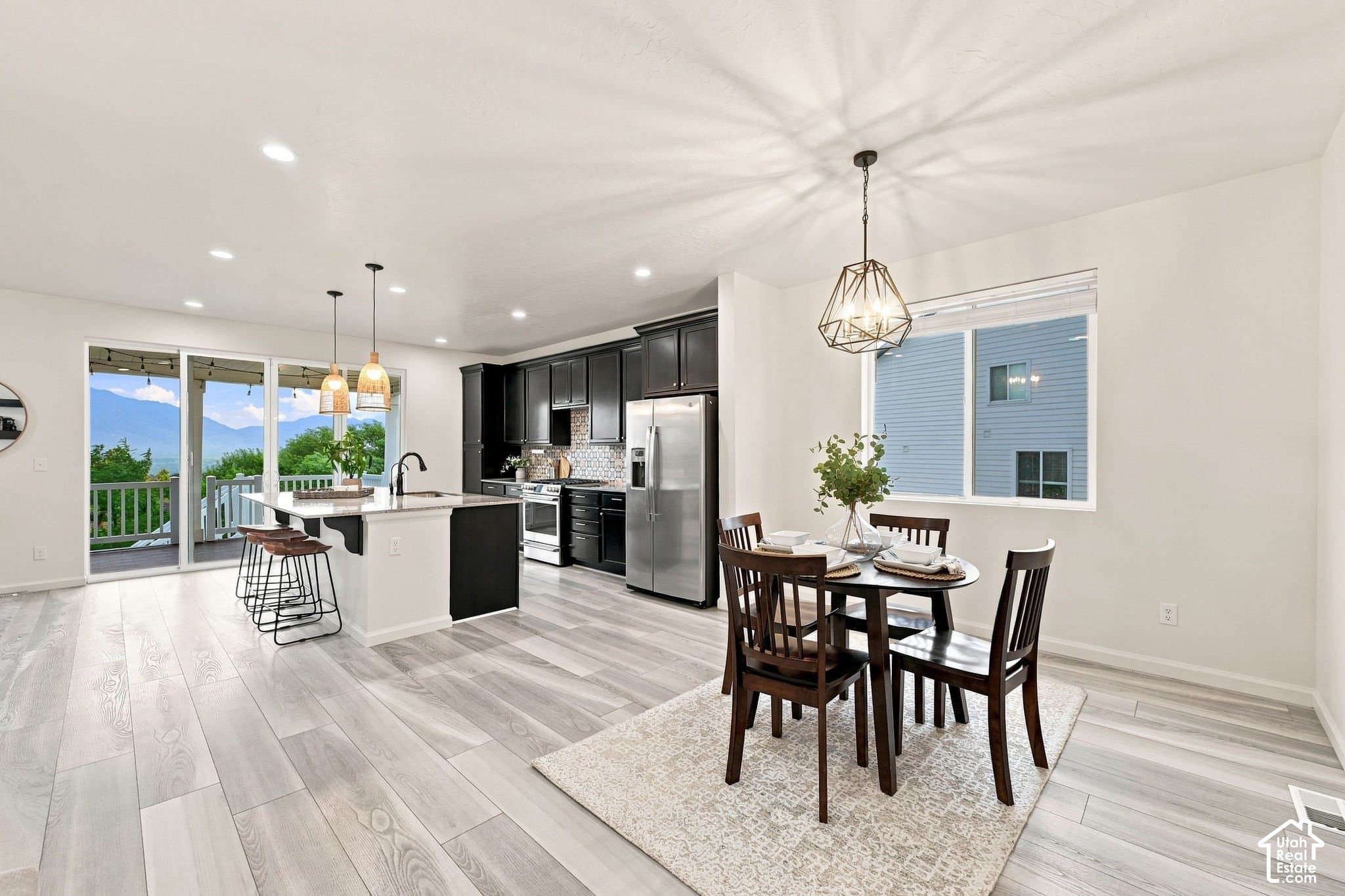 Saratoga Springs House: 2282 N Elderberry Dr