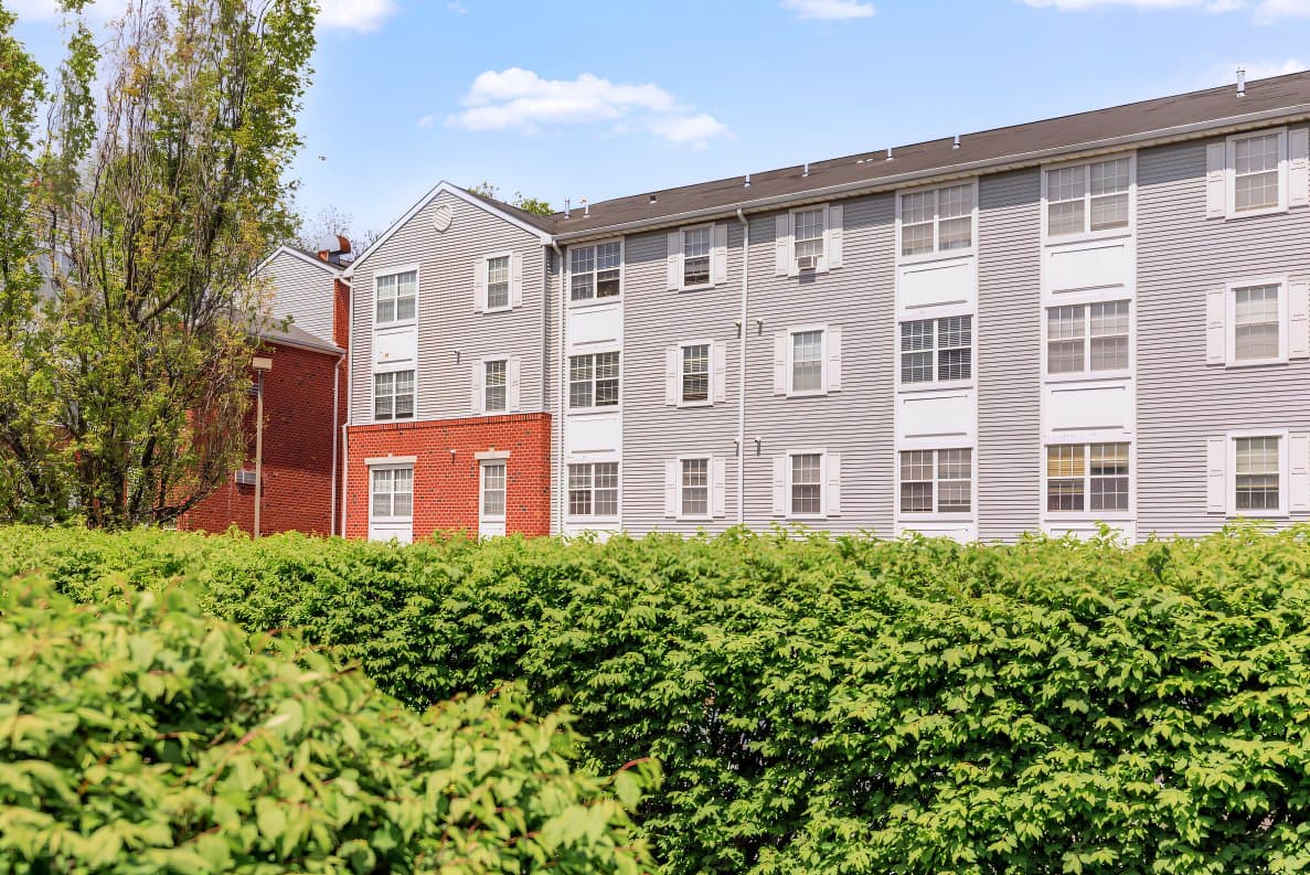 Barrington Apartment: 2101 Reamer Dr