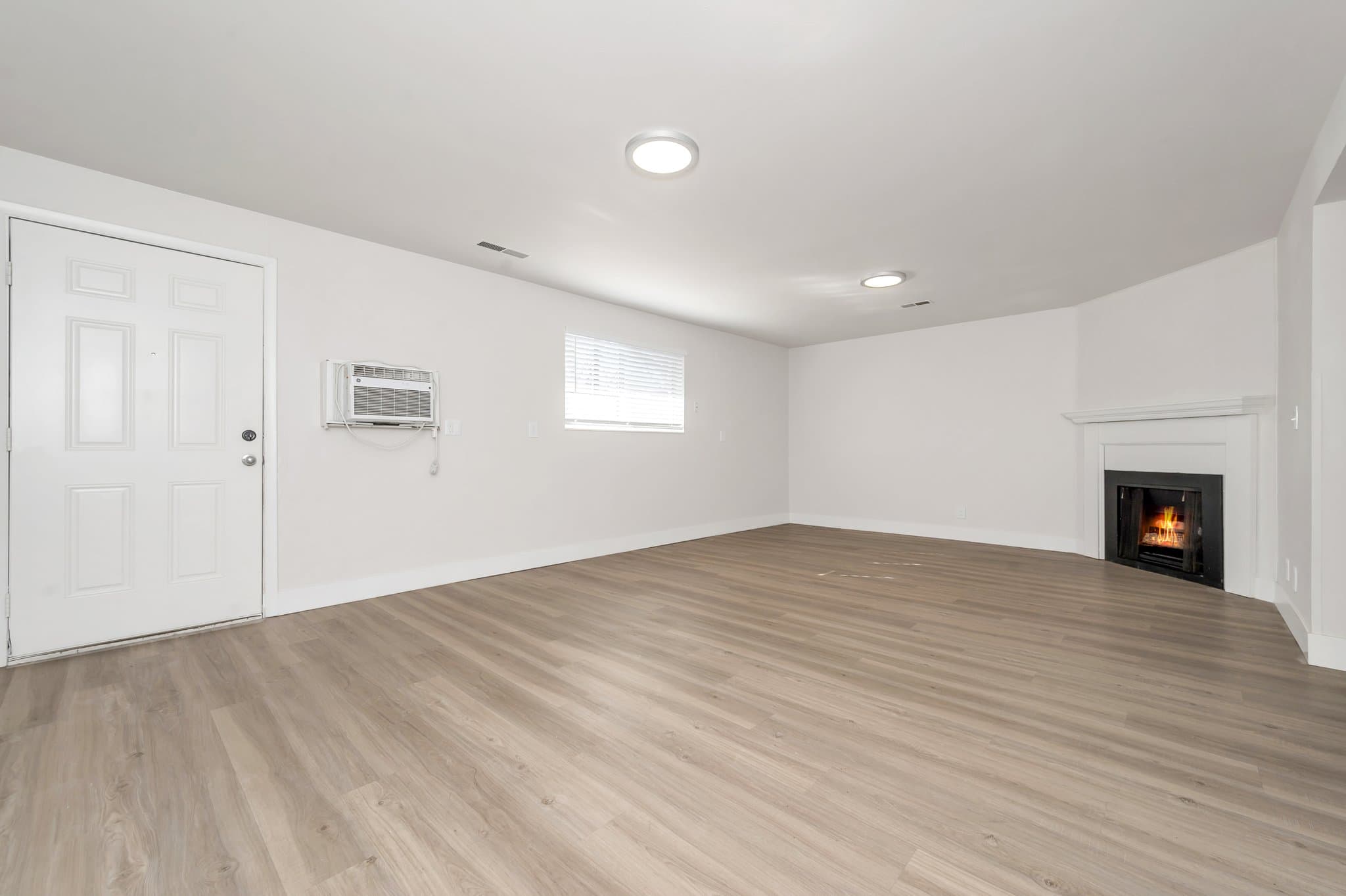 Salt Lake City Apartment: 2457 S 300 E