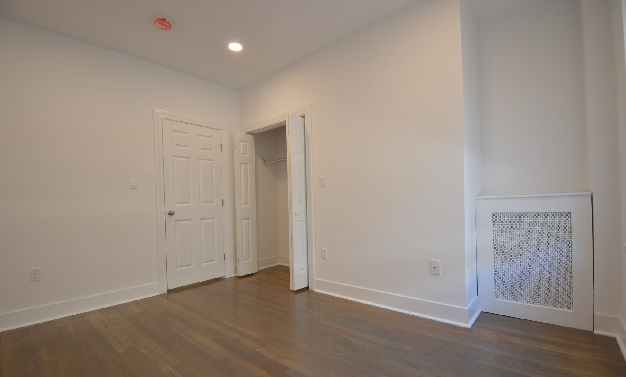 Boston Apartment: 11 Peterborough St.