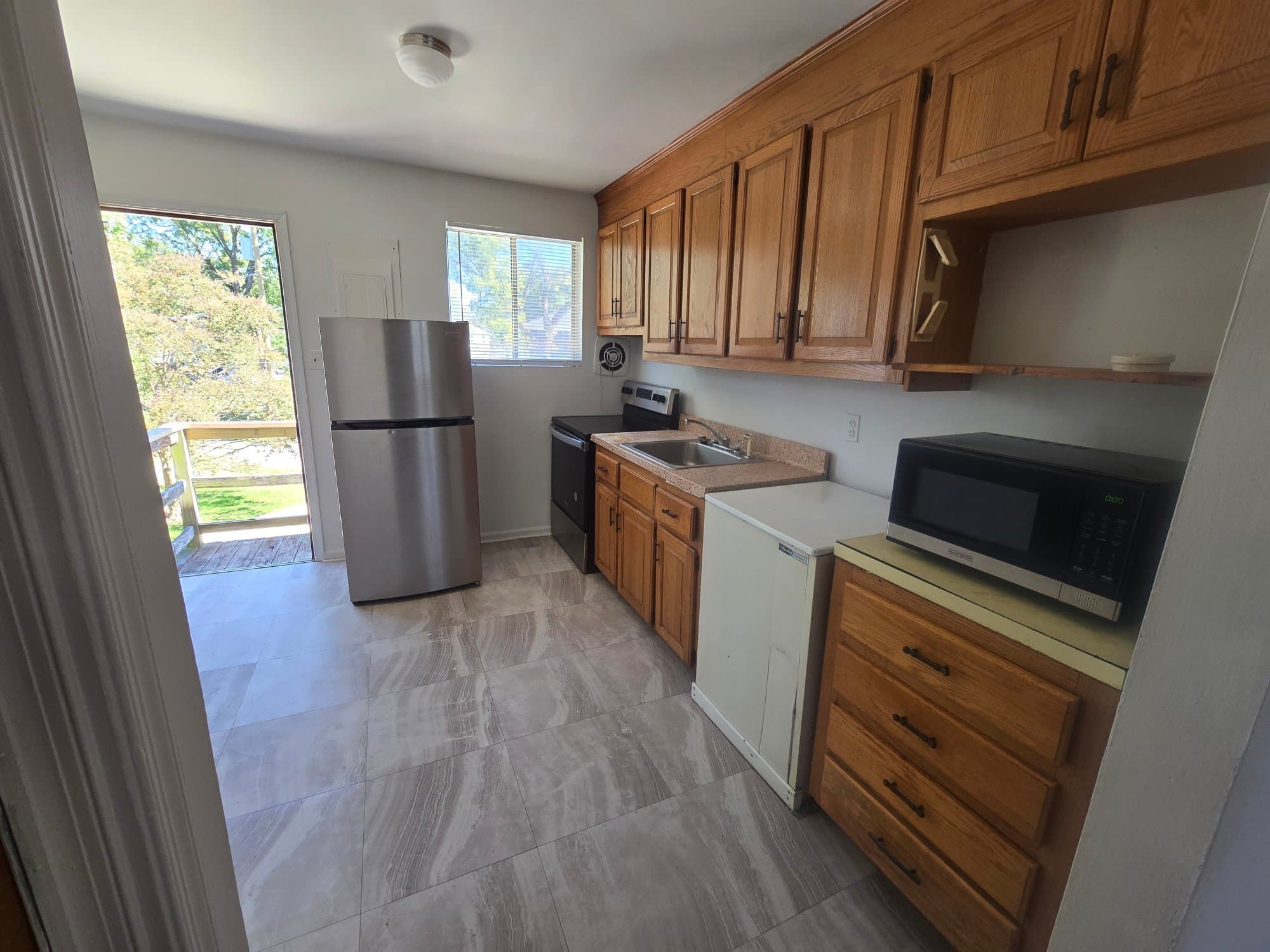Richmond Condo: 3215 Meadowbridge Rd