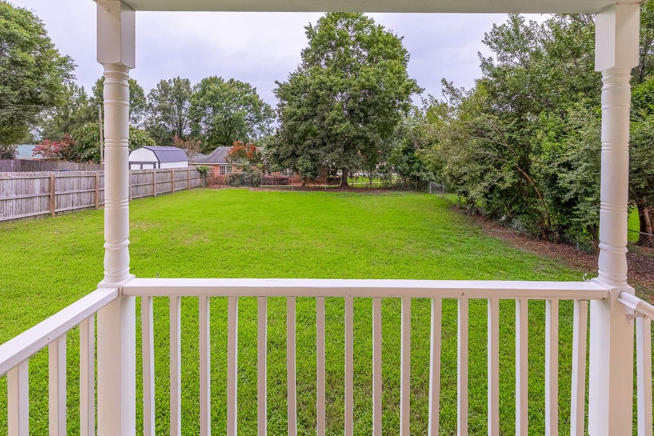 Greenville House: 215 Asbury Ave