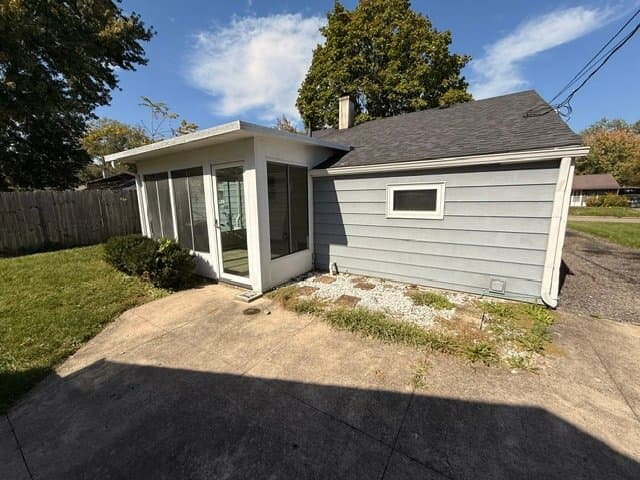 Columbus House: 1009 Minerva Ave