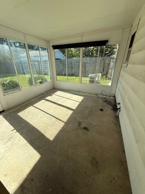 Columbus House: 1009 Minerva Ave