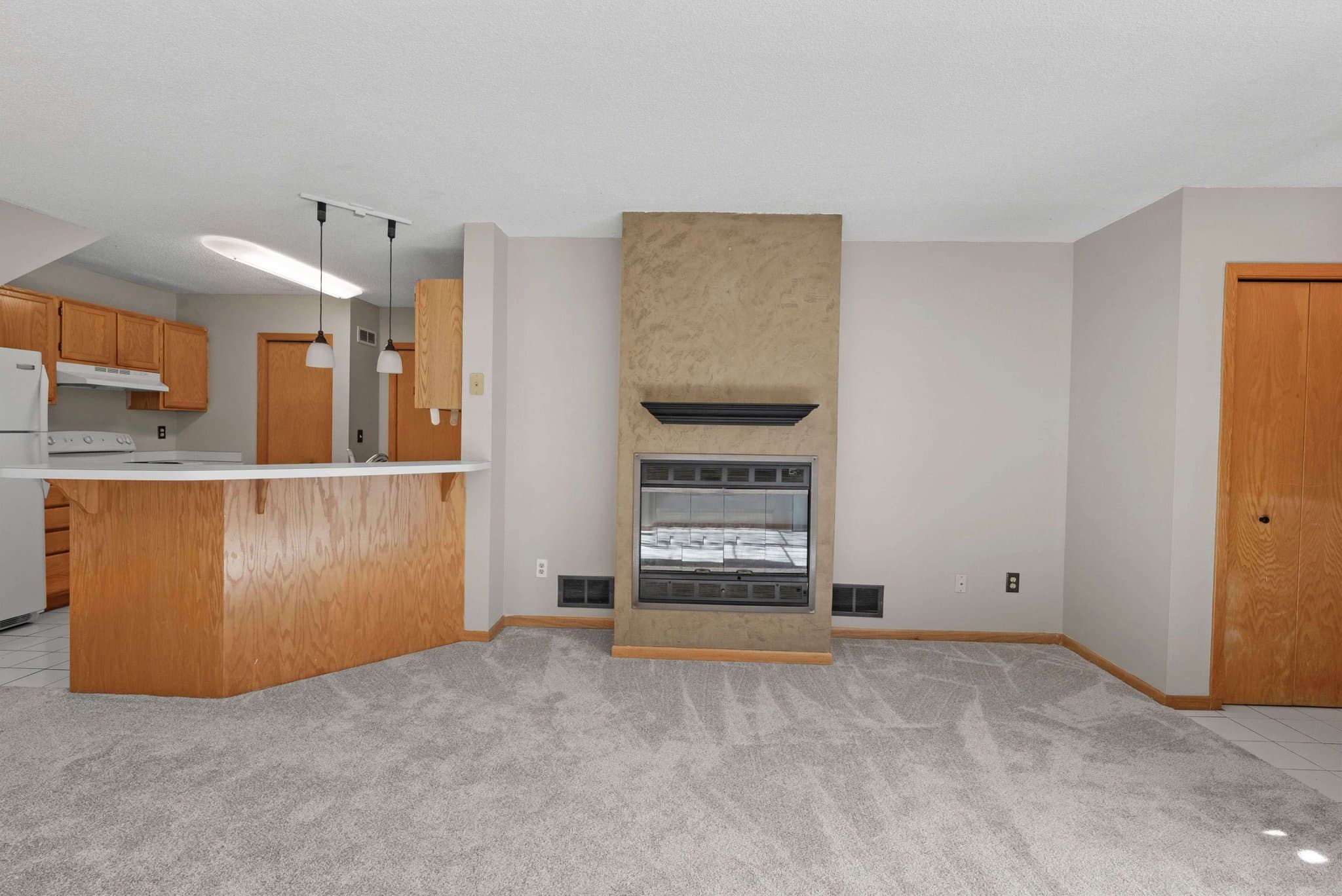 Eagan Townhome: 4106 Durham Ct