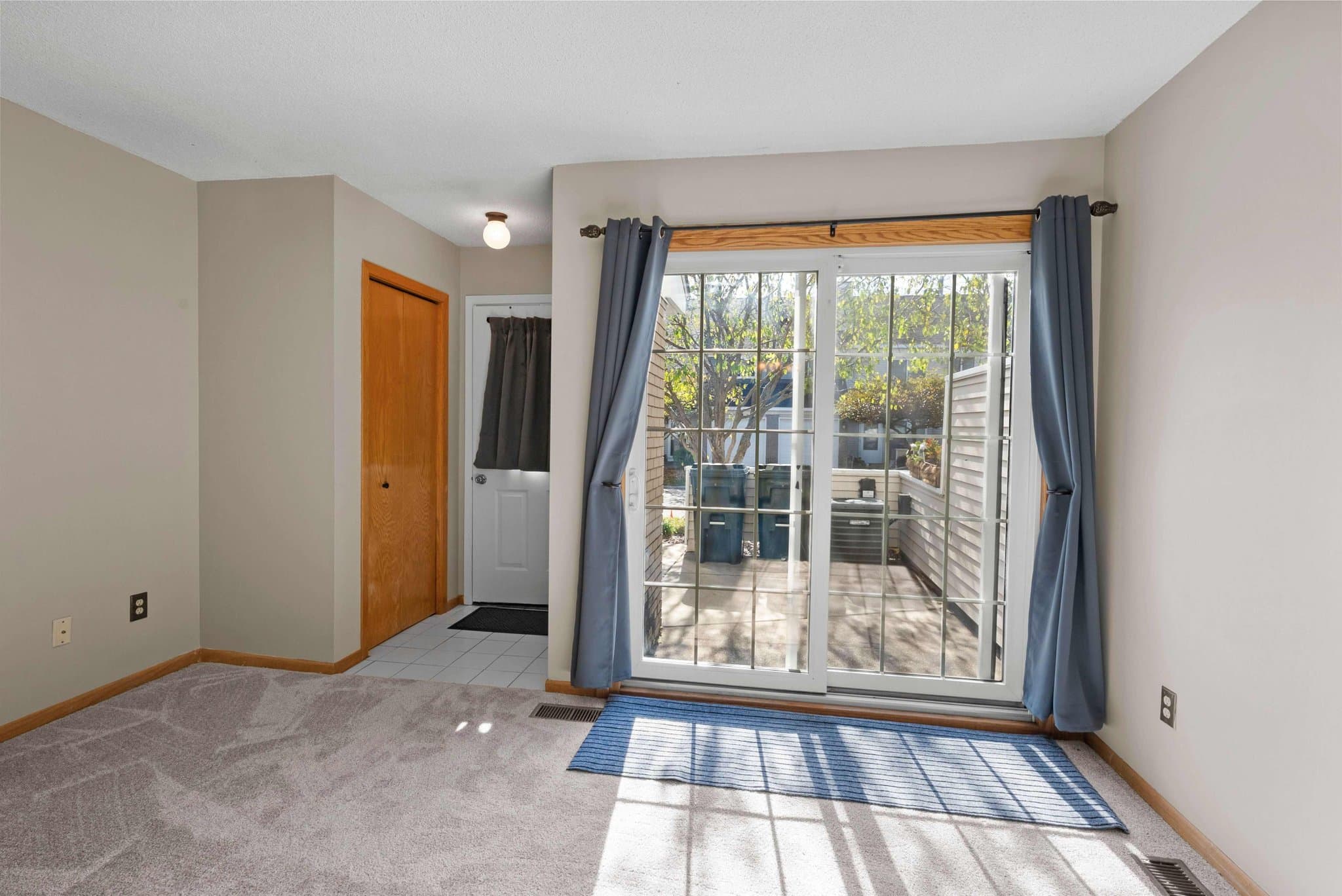 Eagan Townhome: 4106 Durham Ct