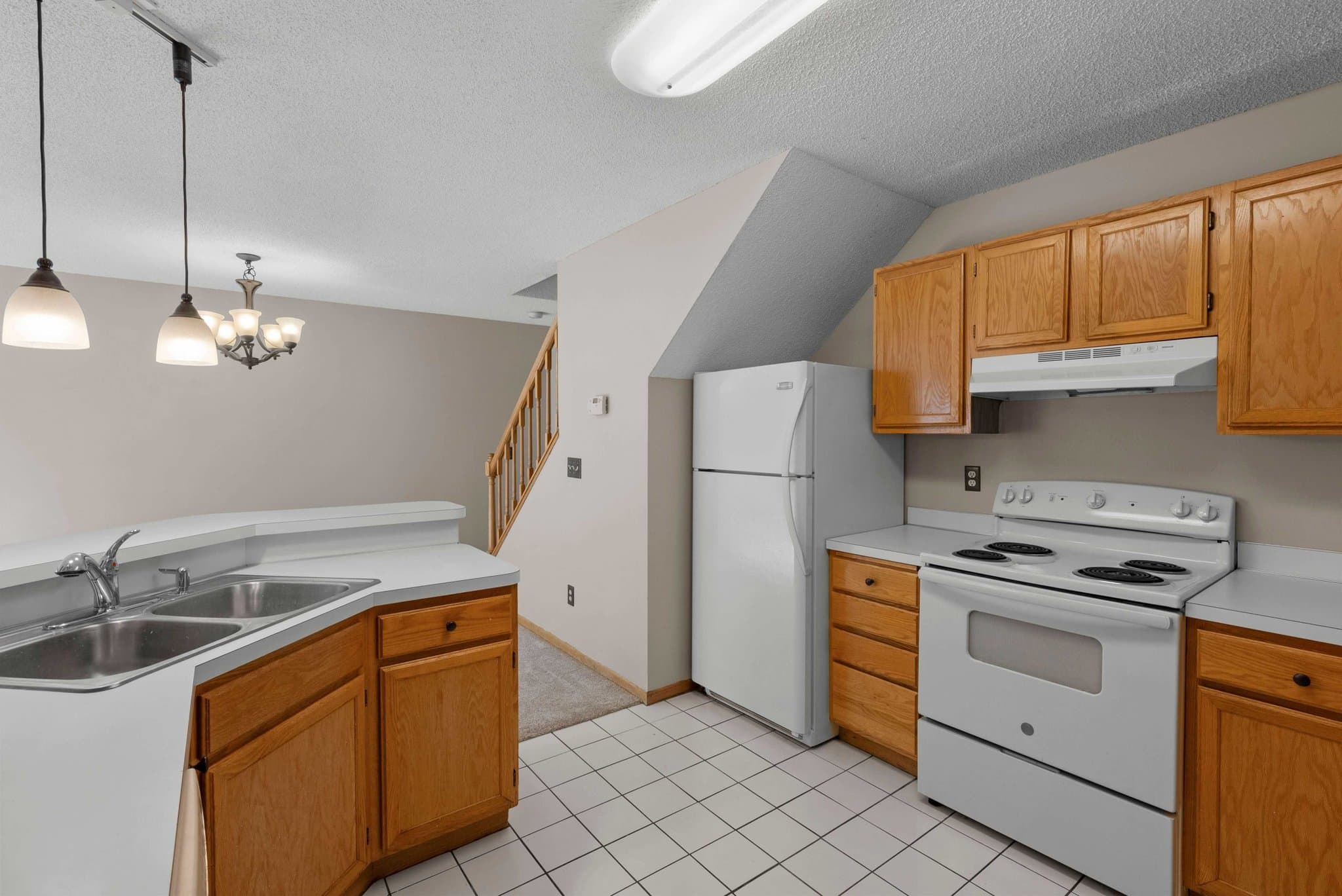 Eagan Townhome: 4106 Durham Ct