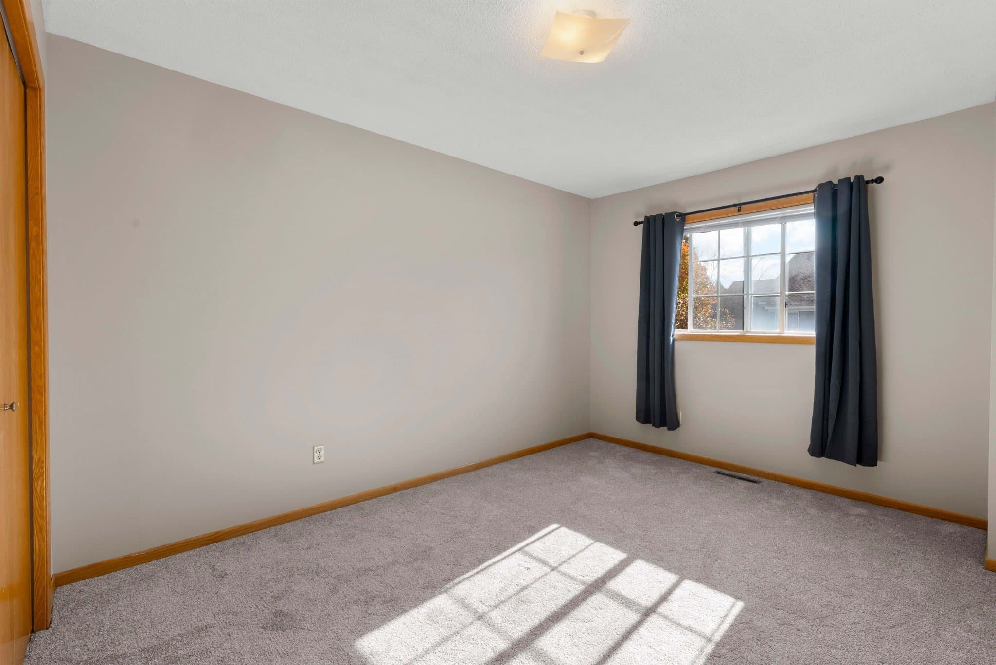 Eagan Townhome: 4106 Durham Ct