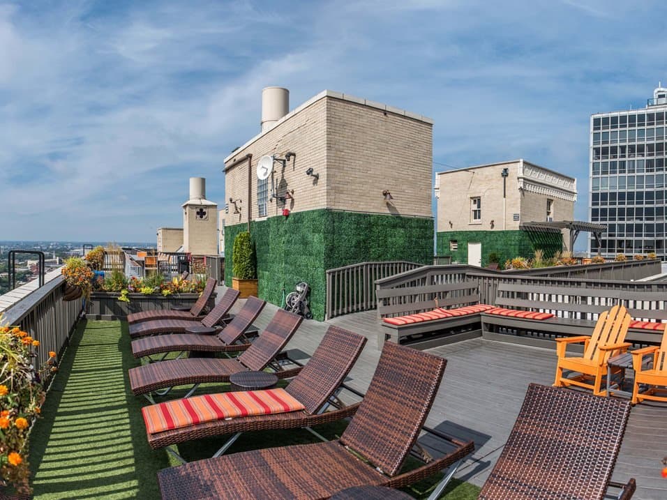Chicago Condo: 2359 N Clark St